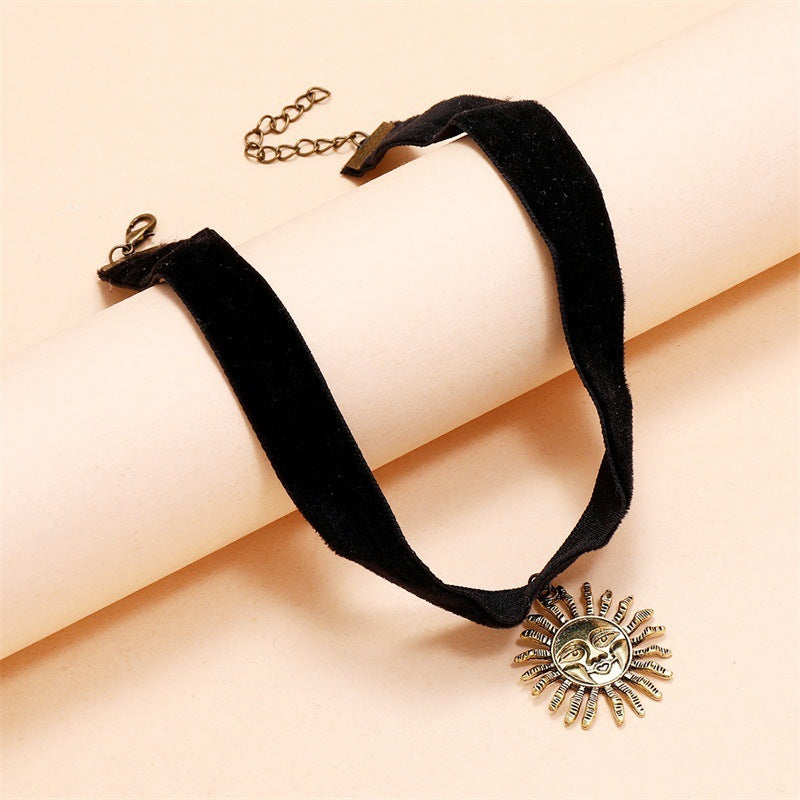 Chic Sunflower Fashion Clavicle Chain