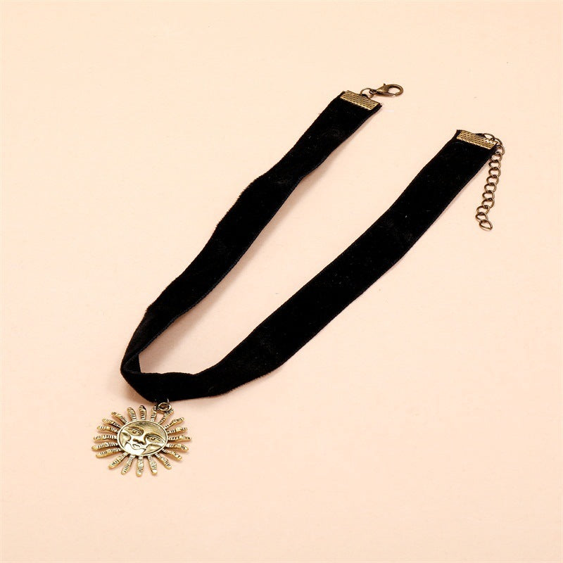 Chic Sunflower Fashion Clavicle Chain