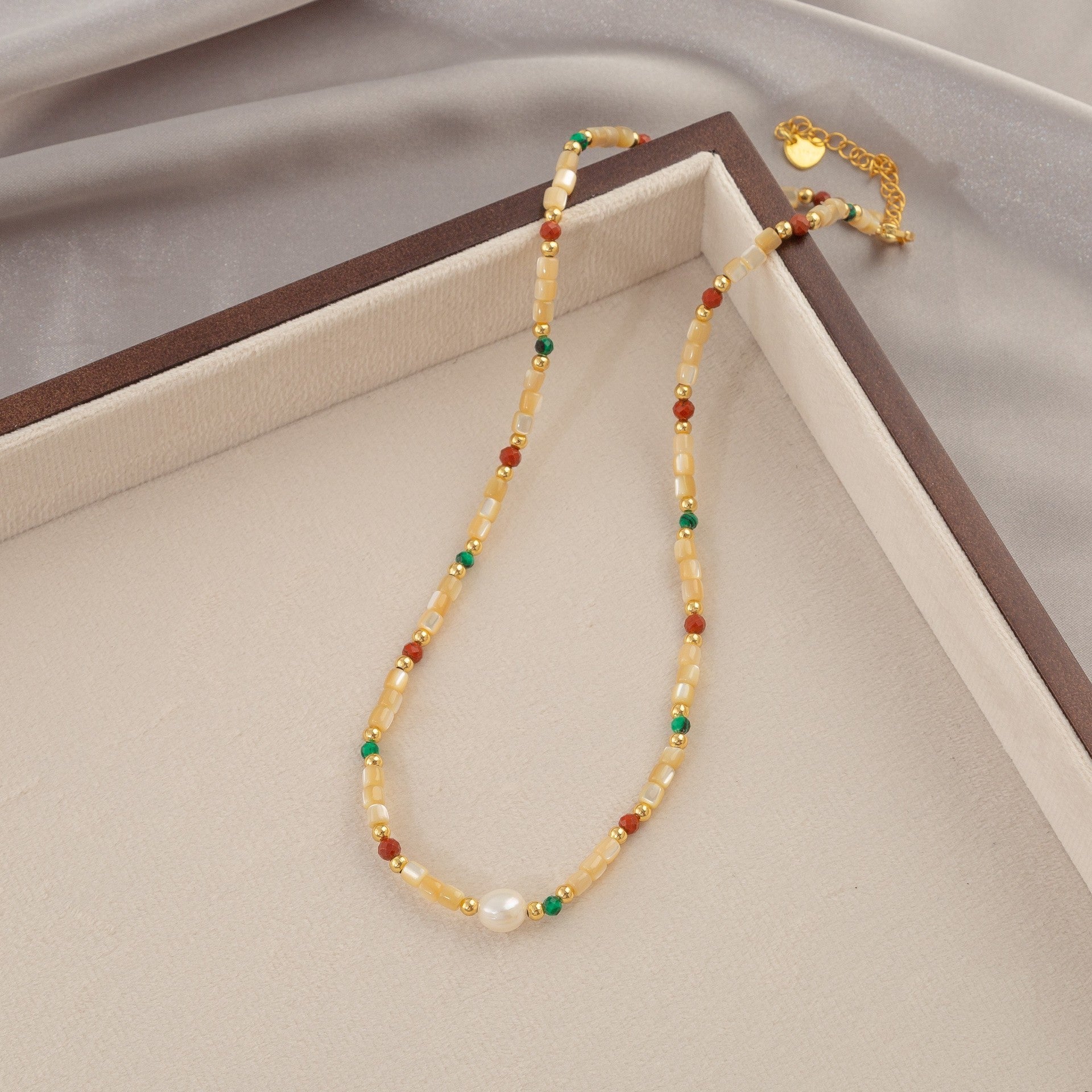New Chinese Retro Natural Stone Pearl Crystal Necklace For Women