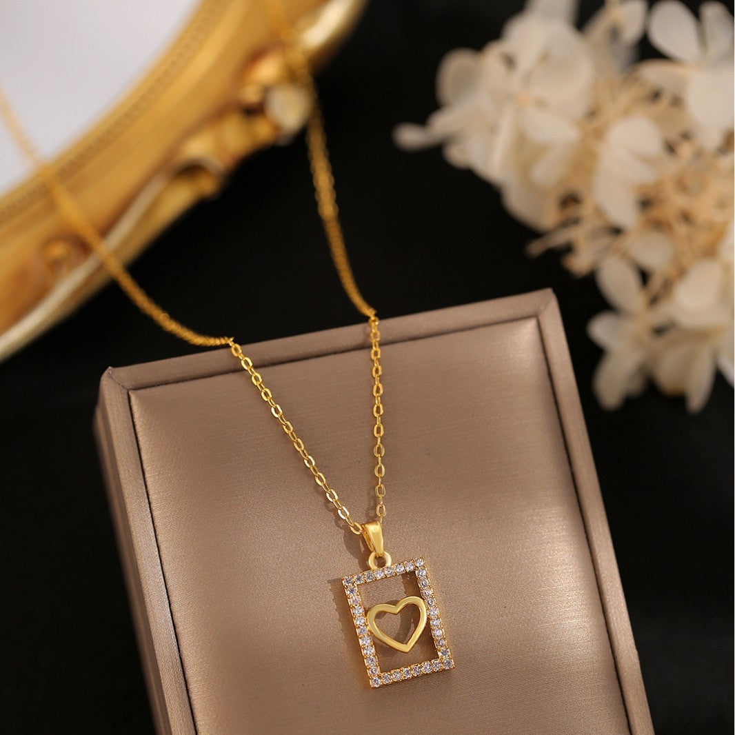 Fashion Minority Design High-grade All-match Titanium Steel Heart Necklace